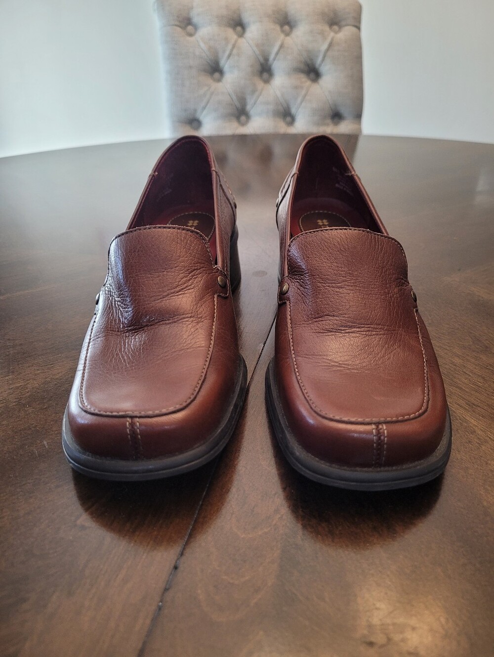 Women's Naturalizer Brown Leather Slip-On Dress Loafers.